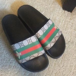 gucci slides bumble bee